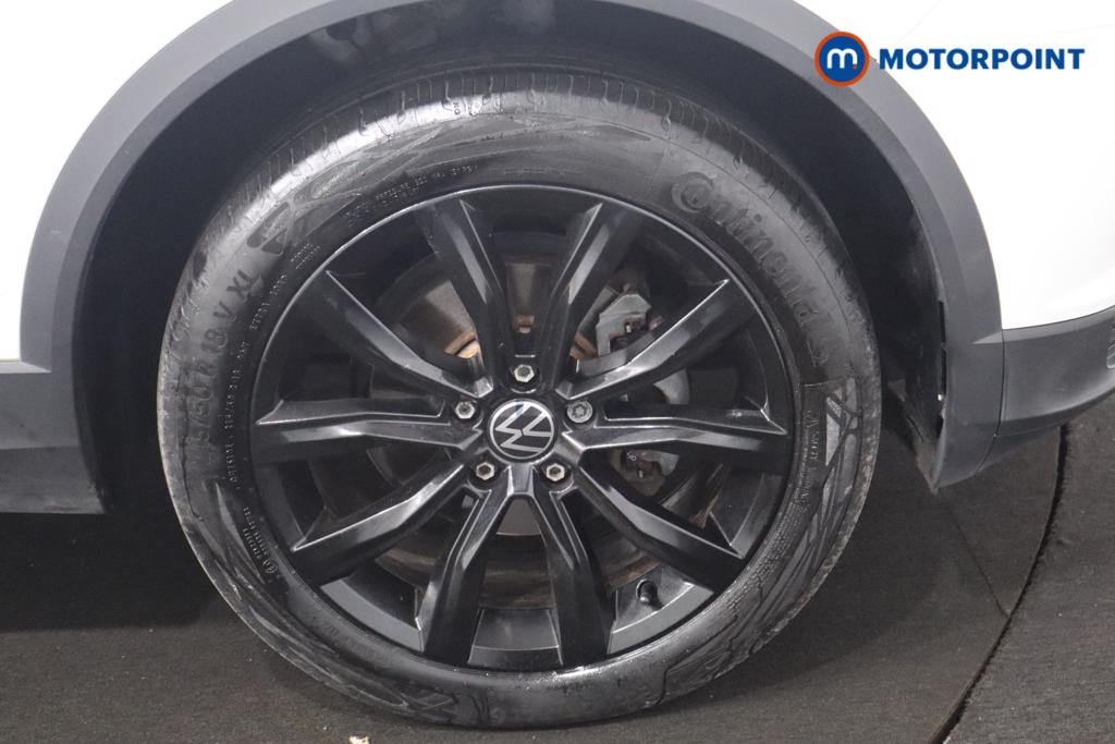 Volkswagen T-Roc Black Edition Manual Petrol SUV - Stock Number (1571206) - 19th supplementary image