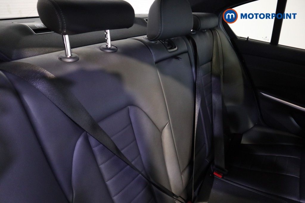 BMW 3 Series M Sport Automatic Petrol Plug-In Hybrid Saloon - Stock Number (1571833) - 10th supplementary image