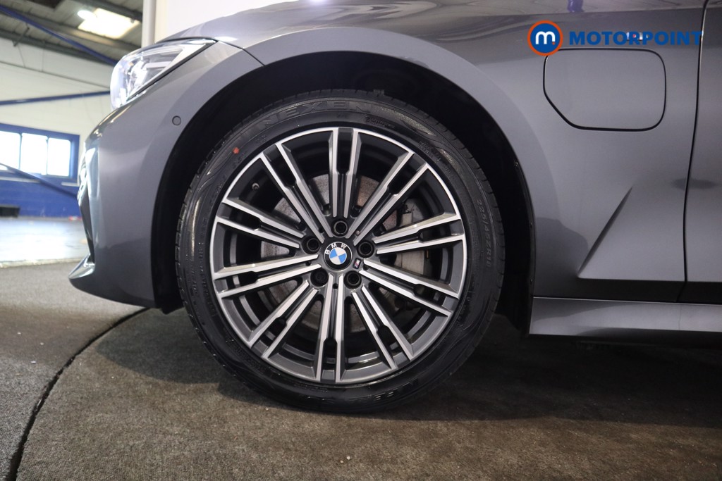BMW 3 Series M Sport Automatic Petrol Plug-In Hybrid Saloon - Stock Number (1571833) - 14th supplementary image