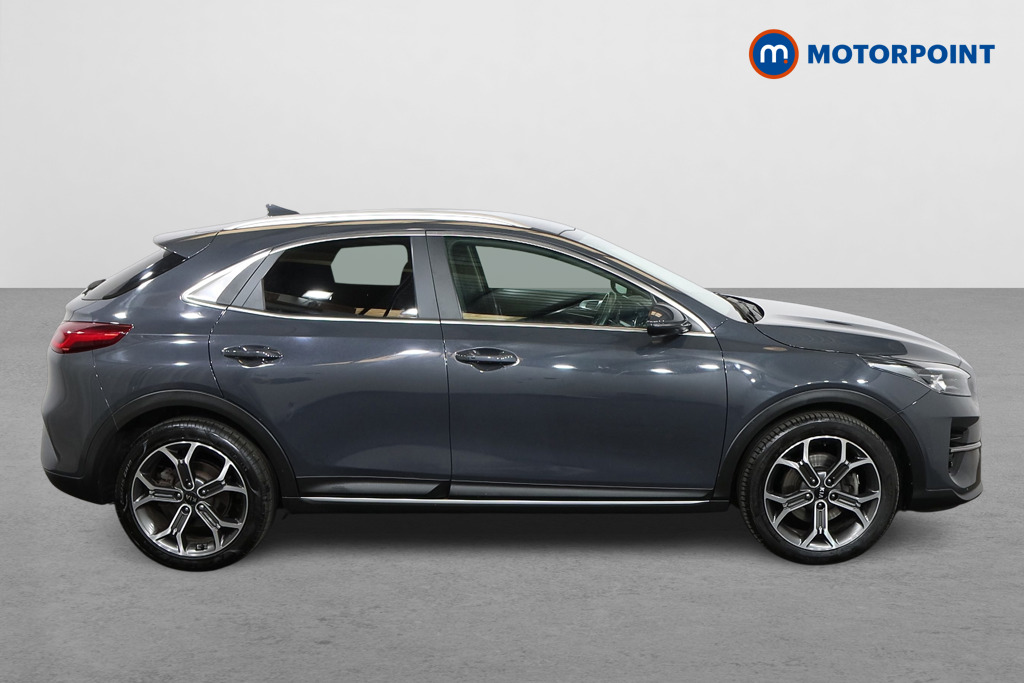 KIA Xceed 3 Manual Petrol Hatchback - Stock Number (1572231) - Drivers side