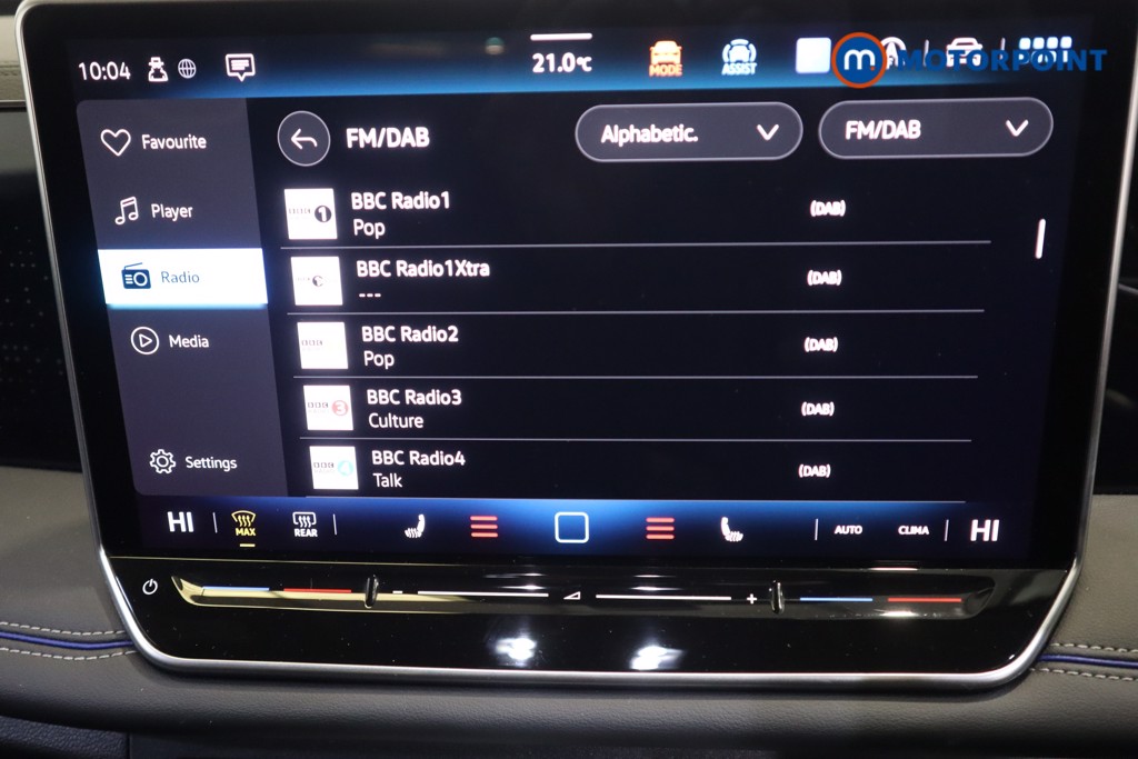 Volkswagen Tiguan R-Line Automatic Petrol SUV - Stock Number (1572504) - 2nd supplementary image