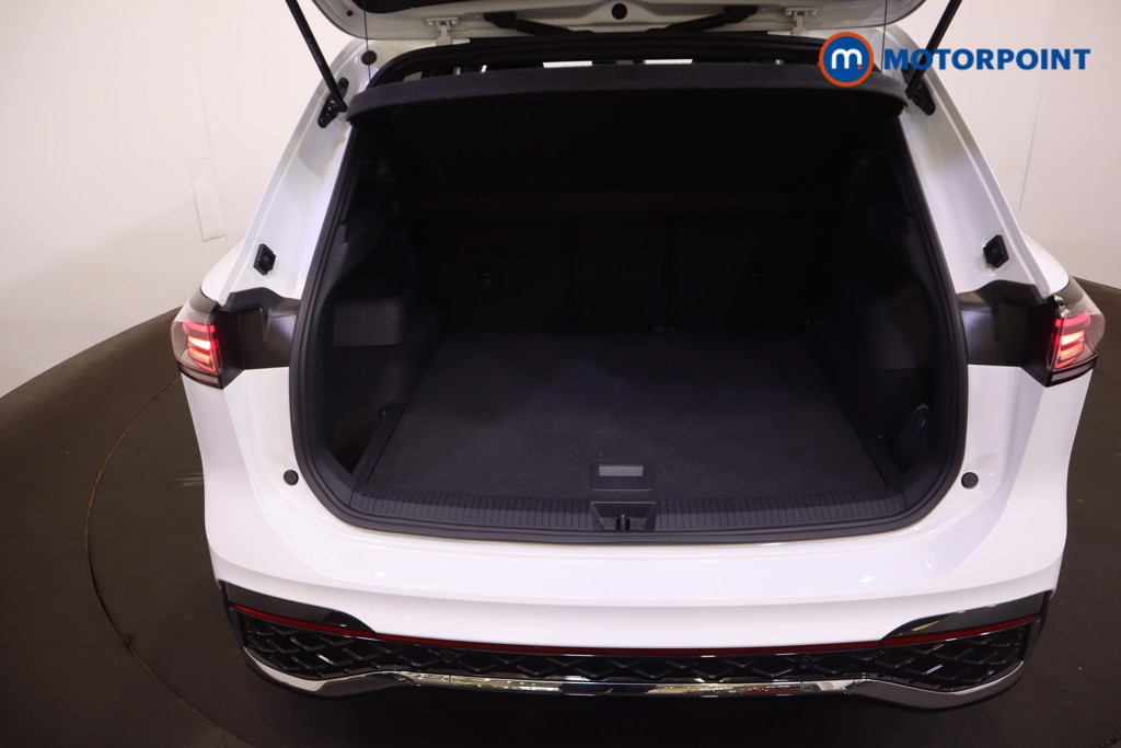 Volkswagen Tiguan R-Line Automatic Petrol SUV - Stock Number (1572504) - 6th supplementary image