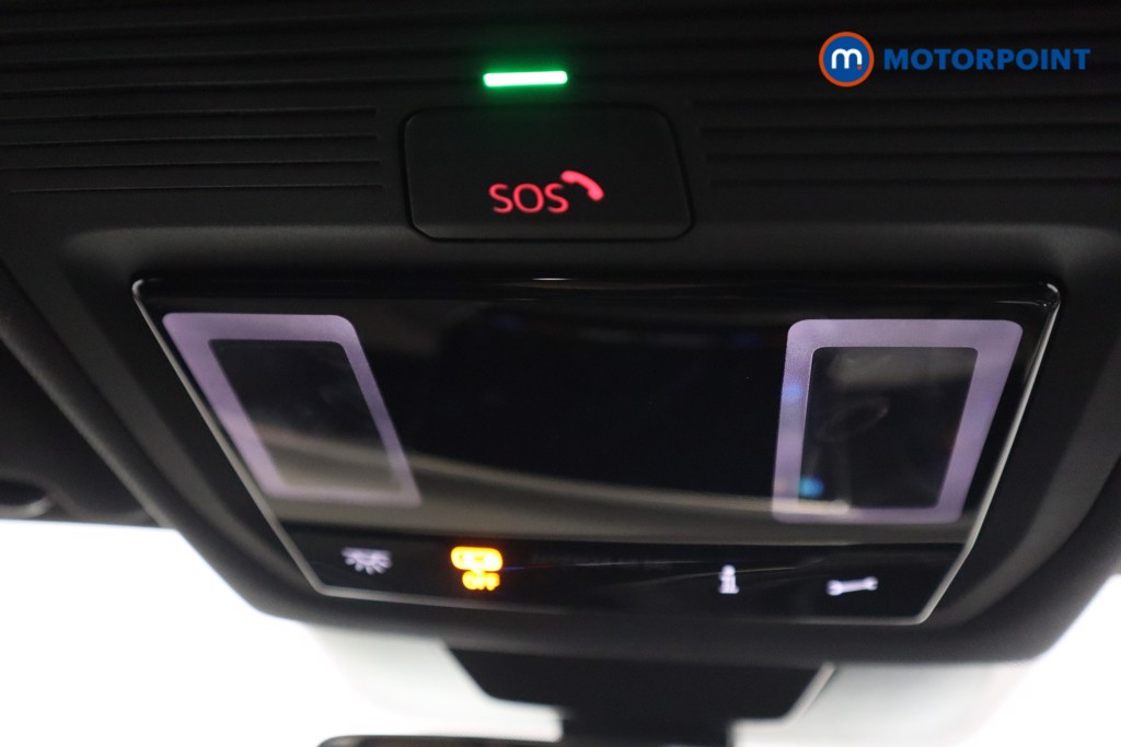 Volkswagen Tiguan R-Line Automatic Petrol SUV - Stock Number (1572504) - 23rd supplementary image