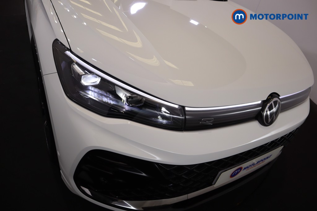 Volkswagen Tiguan R-Line Automatic Petrol SUV - Stock Number (1572504) - 36th supplementary image