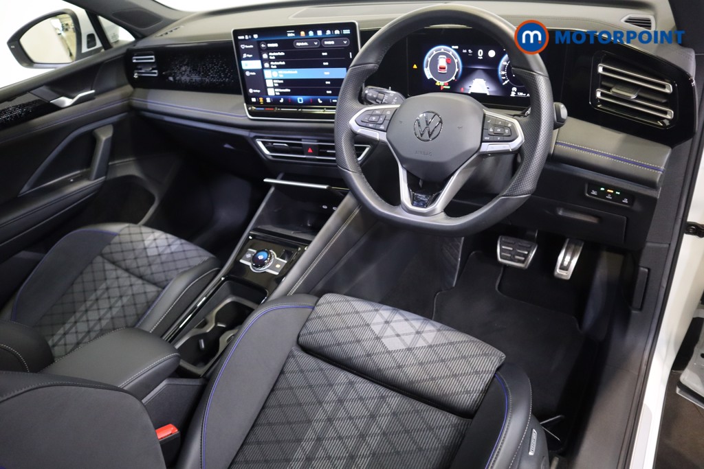 Volkswagen Tiguan R-Line Automatic Petrol SUV - Stock Number (1572504) - 1st supplementary image