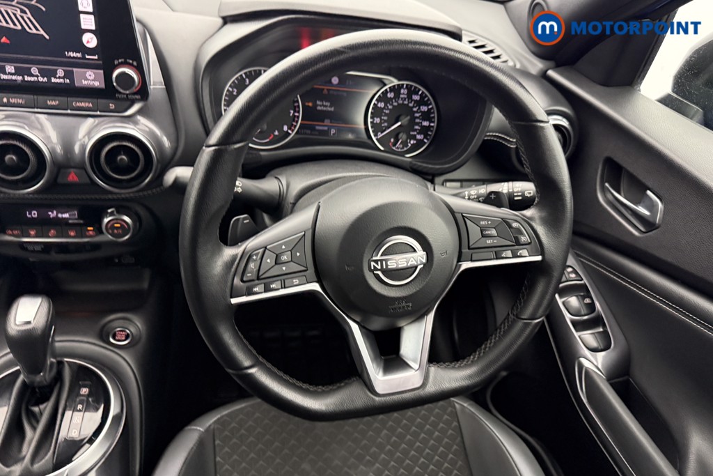 Nissan Juke N-Connecta Automatic Petrol SUV - Stock Number (1572647) - 3rd supplementary image