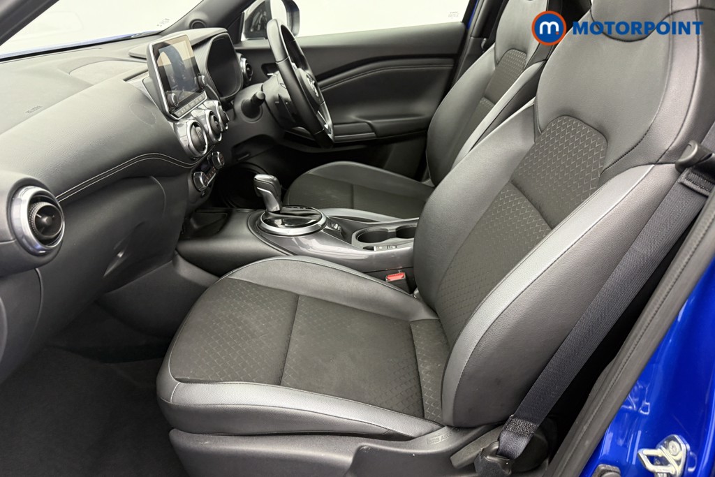 Nissan Juke N-Connecta Automatic Petrol SUV - Stock Number (1572647) - 22nd supplementary image