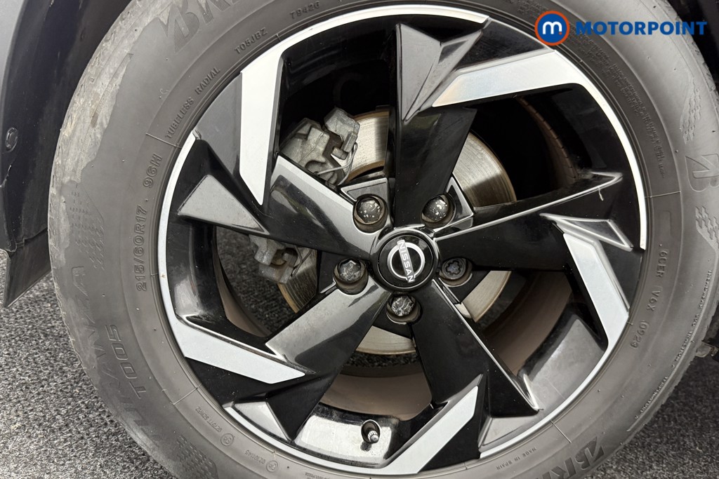 Nissan Juke N-Connecta Automatic Petrol SUV - Stock Number (1572647) - 29th supplementary image