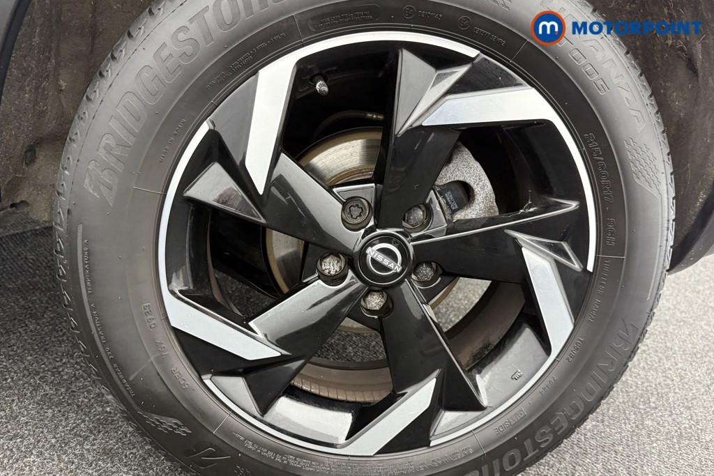 Nissan Juke N-Connecta Automatic Petrol SUV - Stock Number (1572647) - 30th supplementary image