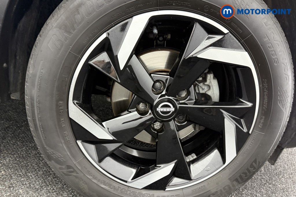 Nissan Juke N-Connecta Automatic Petrol SUV - Stock Number (1572647) - 32nd supplementary image