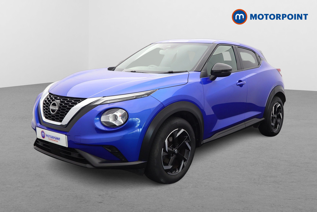 Nissan Juke N-Connecta Automatic Petrol SUV - Stock Number (1572647) - Passenger side front corner