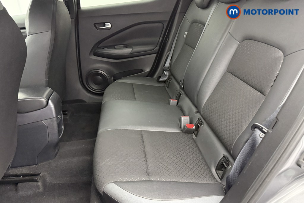 Nissan Juke N-Connecta Automatic Petrol SUV - Stock Number (1572653) - 23rd supplementary image