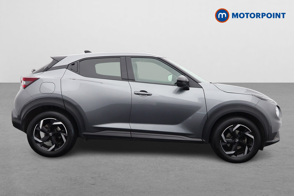 Nissan Juke N-Connecta Automatic Petrol SUV - Stock Number (1572653) - Drivers side