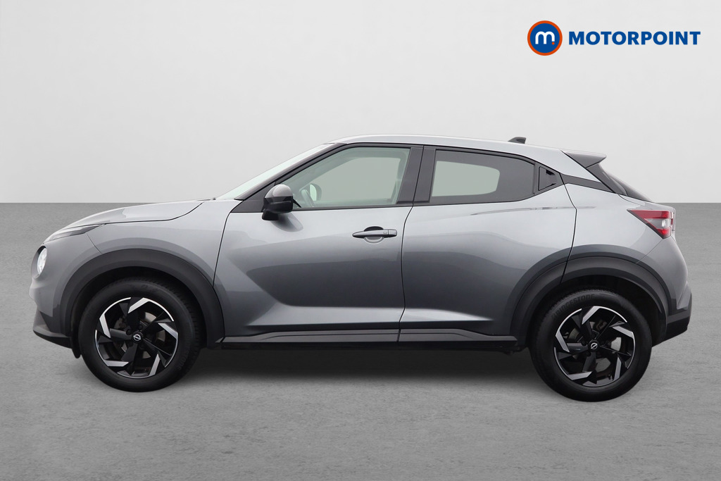 Nissan Juke N-Connecta Automatic Petrol SUV - Stock Number (1572653) - Passenger side
