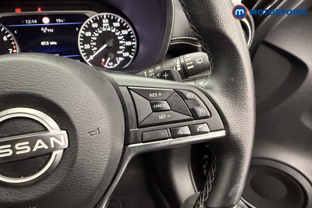 Nissan Juke N-Connecta Automatic Petrol SUV - Stock Number (1572660) - 14th supplementary image