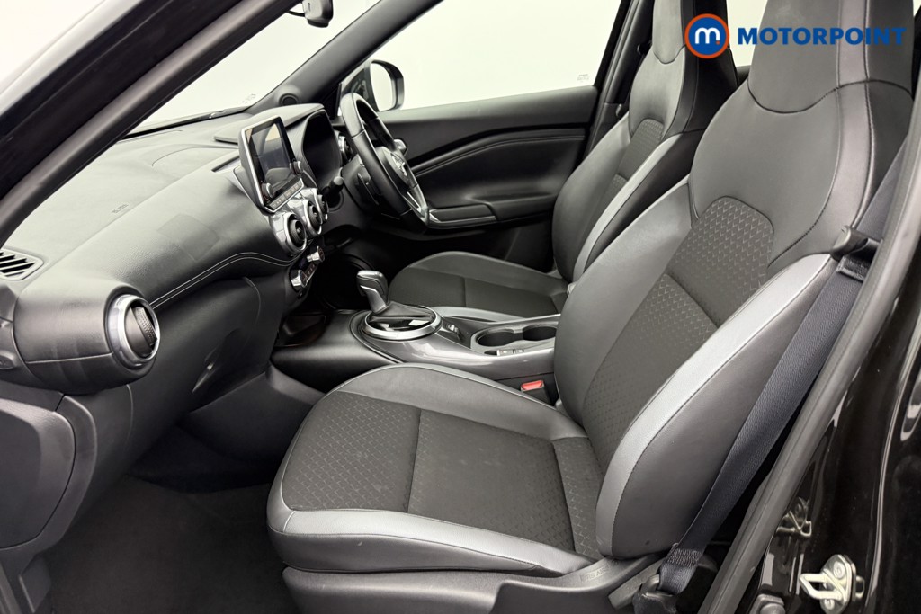 Nissan Juke N-Connecta Automatic Petrol SUV - Stock Number (1572660) - 22nd supplementary image