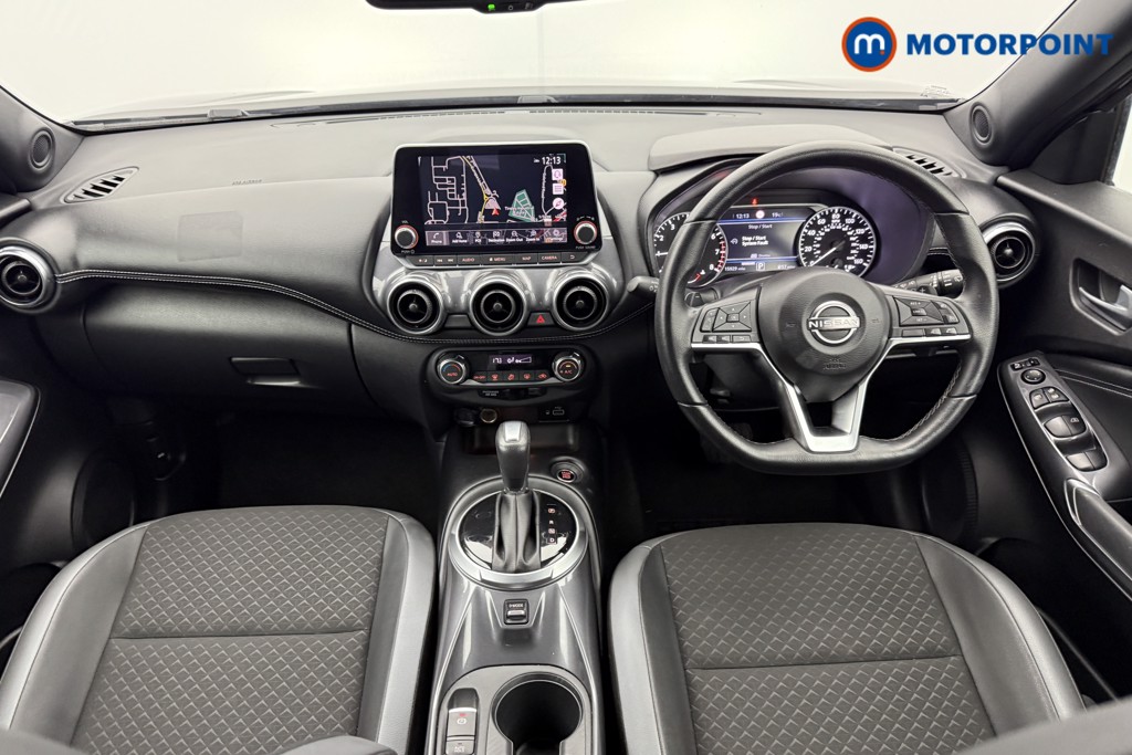Nissan Juke N-Connecta Automatic Petrol SUV - Stock Number (1572660) - 1st supplementary image