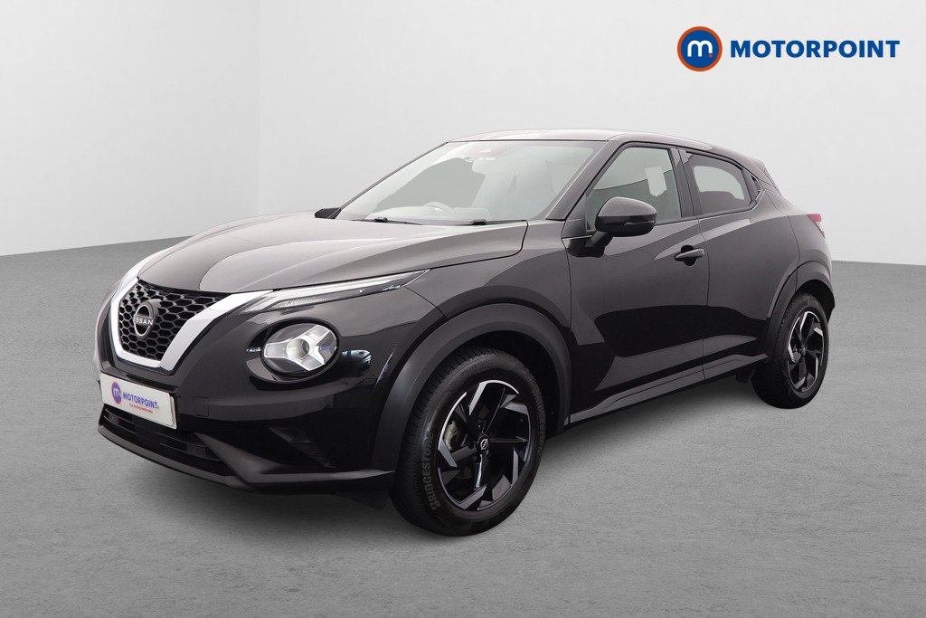 Nissan Juke N-Connecta Automatic Petrol SUV - Stock Number (1572660) - Passenger side front corner
