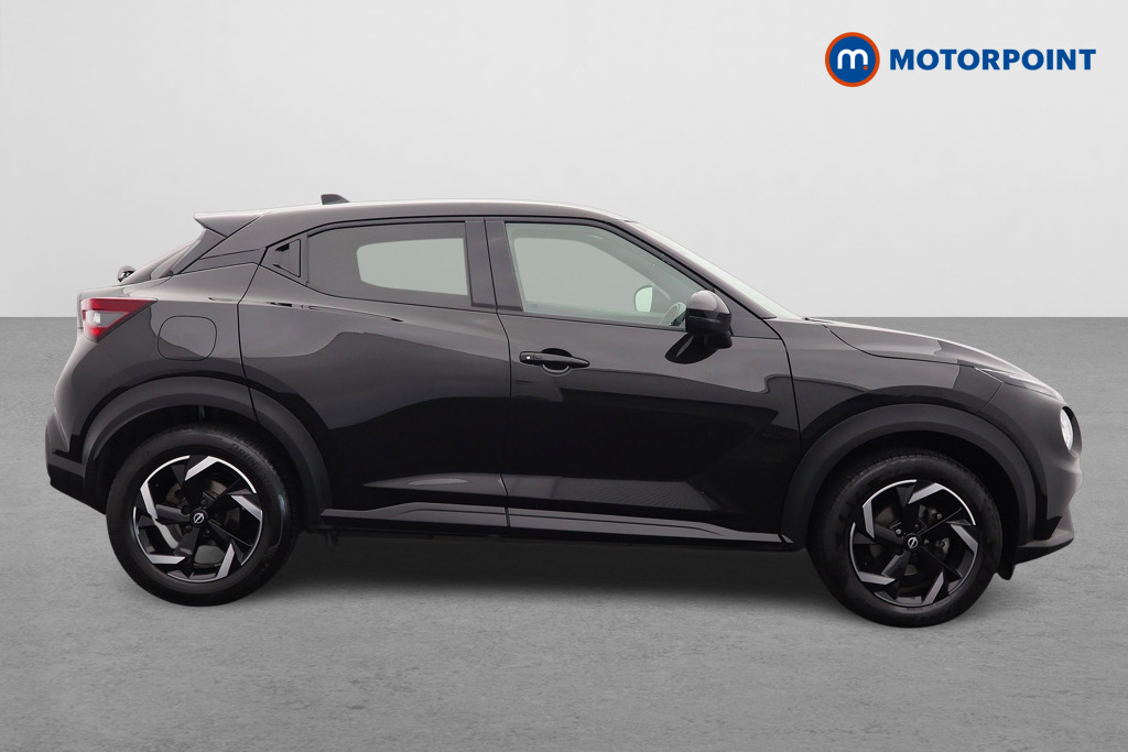 Nissan Juke N-Connecta Automatic Petrol SUV - Stock Number (1572660) - Drivers side
