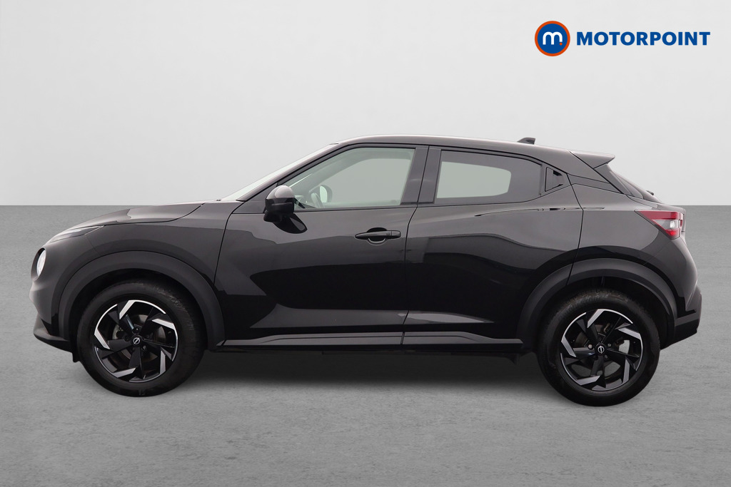 Nissan Juke N-Connecta Automatic Petrol SUV - Stock Number (1572660) - Passenger side