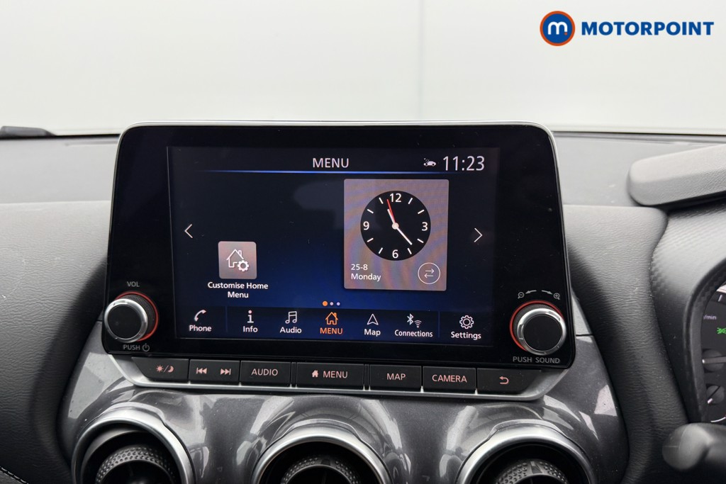 Nissan Juke N-Connecta Automatic Petrol SUV - Stock Number (1572663) - 10th supplementary image