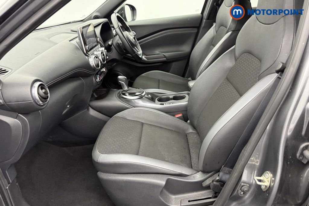 Nissan Juke N-Connecta Automatic Petrol SUV - Stock Number (1572663) - 21st supplementary image