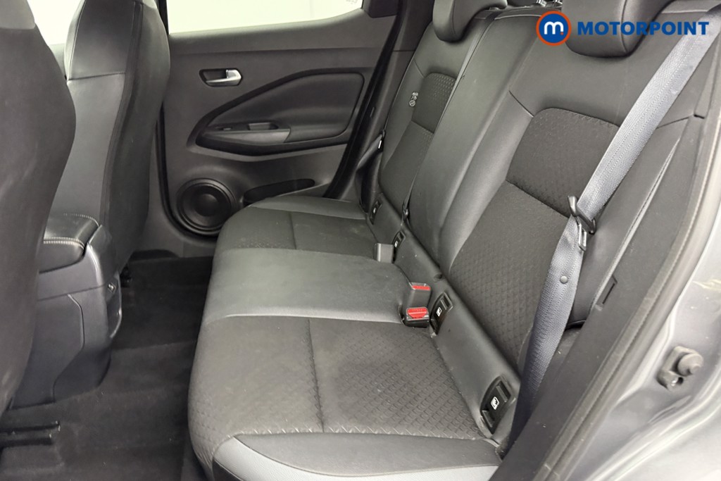 Nissan Juke N-Connecta Automatic Petrol SUV - Stock Number (1572663) - 22nd supplementary image