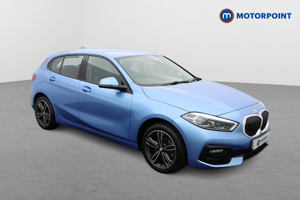 BMW 1 Series Sport Automatic Petrol Hatchback - Stock Number (1573128) - Drivers side front corner