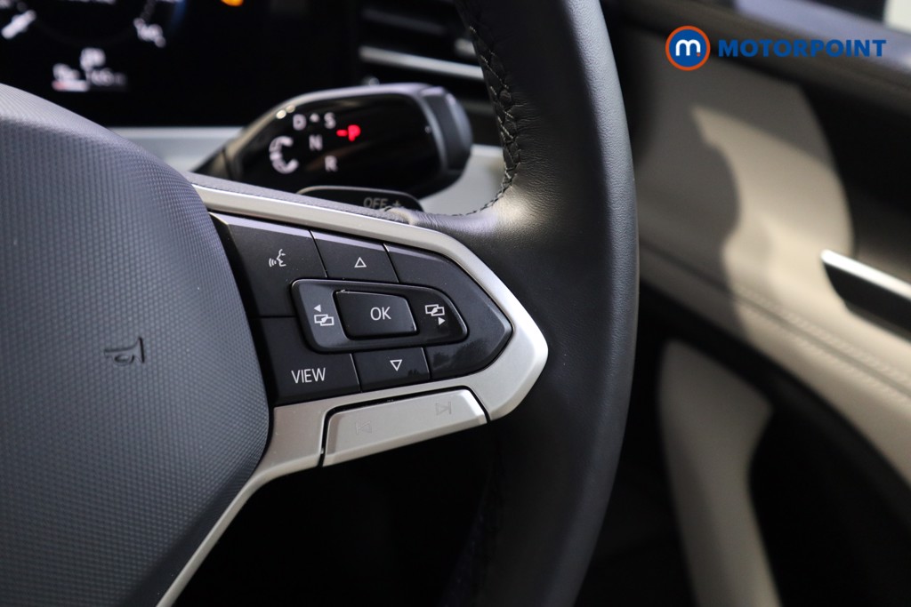 Volkswagen Passat Life Automatic Petrol Plug-In Hybrid Estate - Stock Number (1573300) - 4th supplementary image