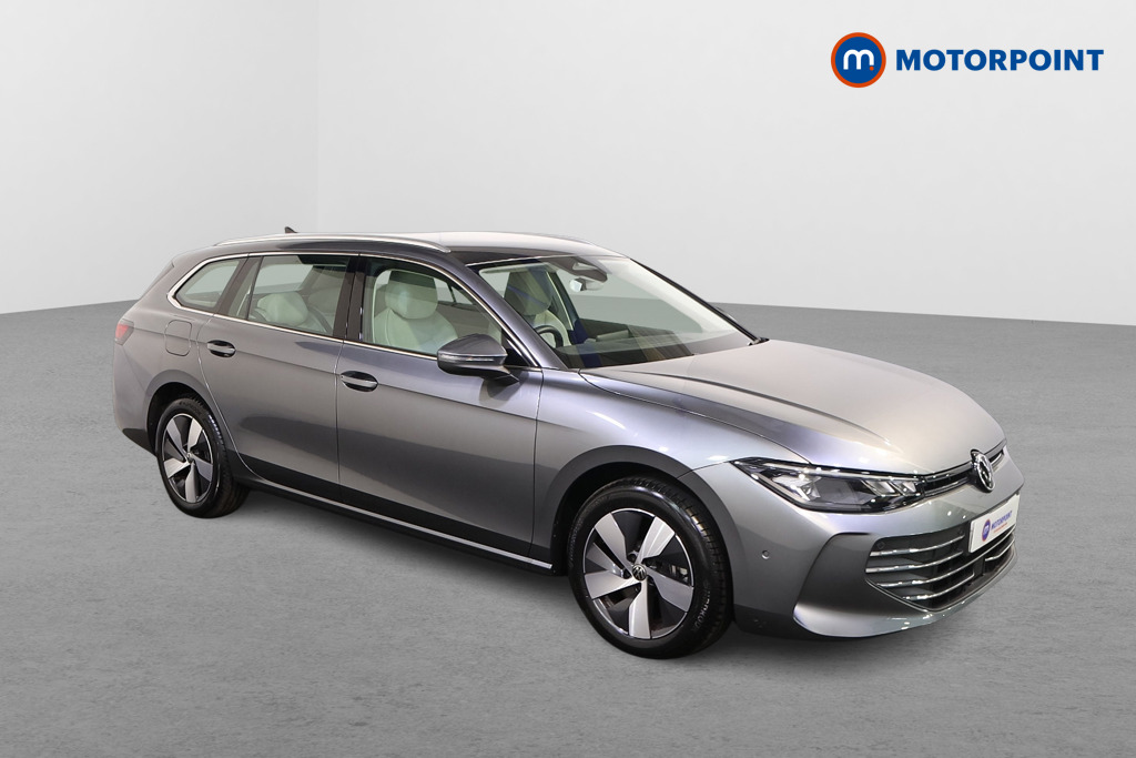 Volkswagen Passat Life Automatic Petrol Plug-In Hybrid Estate - Stock Number (1573300) - Drivers side front corner
