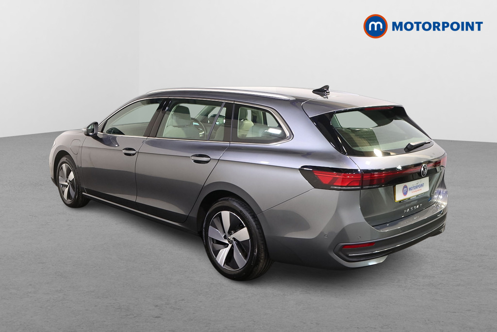 Volkswagen Passat Life Automatic Petrol Plug-In Hybrid Estate - Stock Number (1573300) - Passenger side rear corner