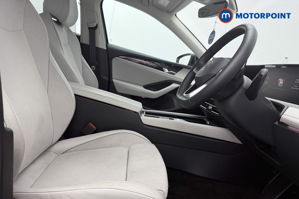 Volkswagen Passat Life Automatic Petrol Plug-In Hybrid Estate - Stock Number (1573317) - 8th supplementary image