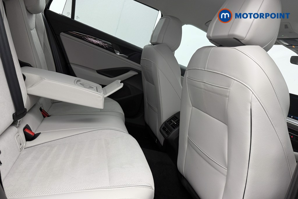 Volkswagen Passat Life Automatic Petrol Plug-In Hybrid Estate - Stock Number (1573317) - 22nd supplementary image