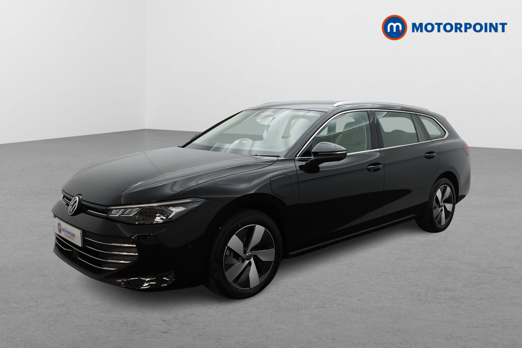 Volkswagen Passat Life Automatic Petrol Plug-In Hybrid Estate - Stock Number (1573317) - Passenger side front corner