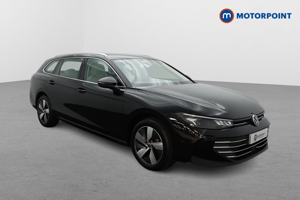 Volkswagen Passat Life Automatic Petrol Plug-In Hybrid Estate - Stock Number (1573317) - Drivers side front corner