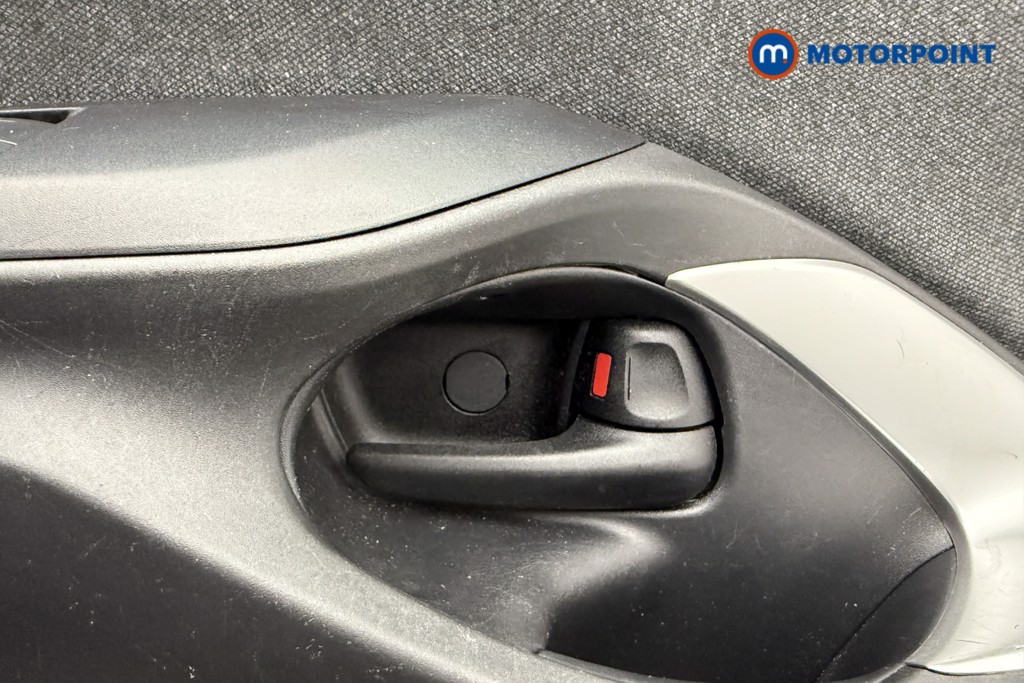 Toyota Yaris Icon Automatic Petrol-Electric Hybrid Hatchback - Stock Number (1573512) - 14th supplementary image