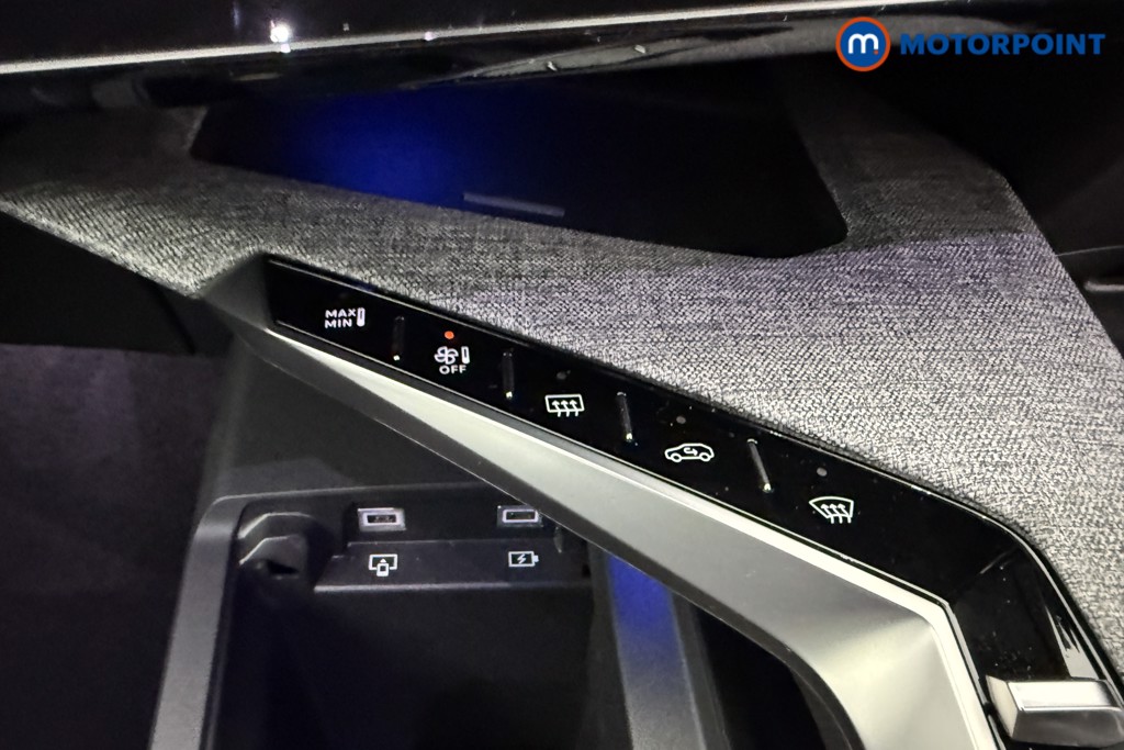 Peugeot 3008 GT Automatic Electric SUV - Stock Number (1573621) - 12th supplementary image