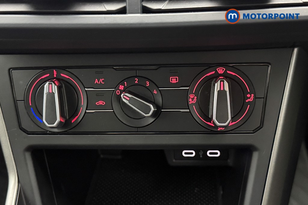Volkswagen Polo Match Manual Petrol Hatchback - Stock Number (1574037) - 9th supplementary image