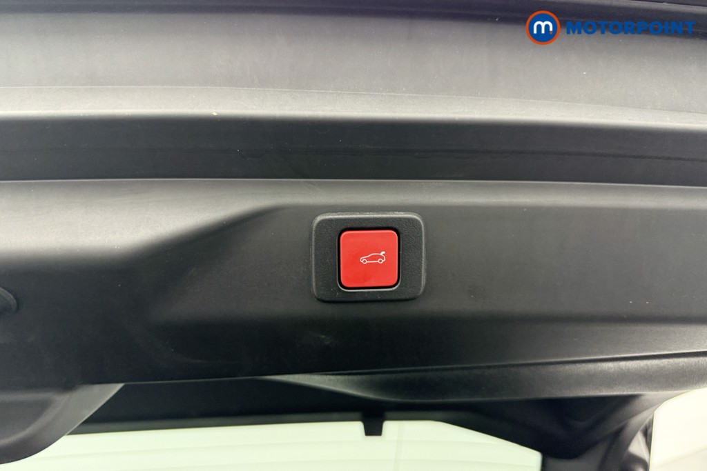 Peugeot 3008 GT Automatic Petrol-Electric Hybrid SUV - Stock Number (1574597) - 21st supplementary image