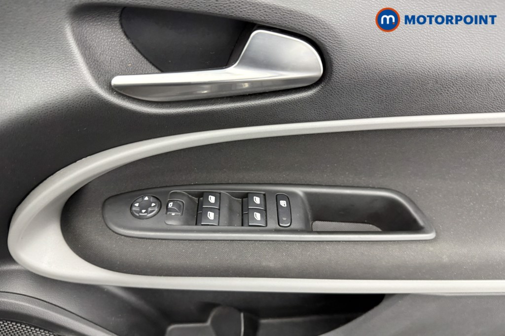 Jeep Avenger Longitude Manual Petrol SUV - Stock Number (1574665) - 14th supplementary image