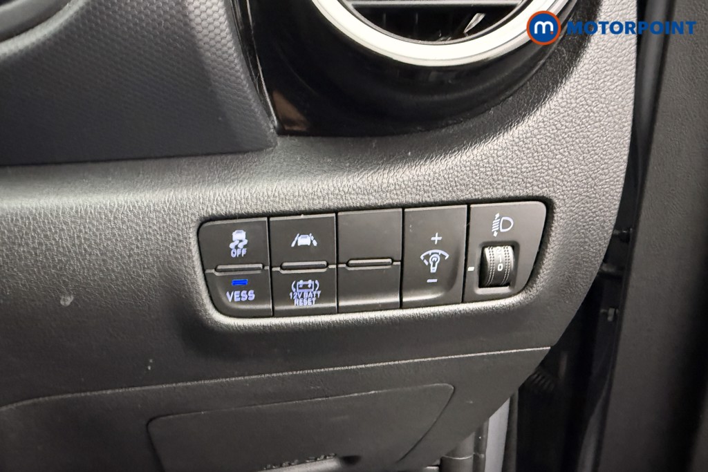 Hyundai Kona Premium Automatic Petrol-Electric Hybrid SUV - Stock Number (1560614) - 15th supplementary image
