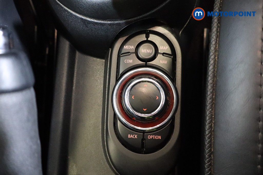 Mini Hatchback Cooper Exclusive Automatic Petrol Hatchback - Stock Number (1561500) - 12th supplementary image