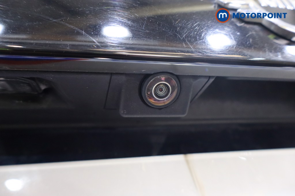 Mini Hatchback Cooper Exclusive Automatic Petrol Hatchback - Stock Number (1561500) - 25th supplementary image