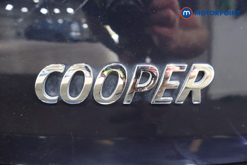 Mini Hatchback Cooper Exclusive Automatic Petrol Hatchback - Stock Number (1561500) - 32nd supplementary image