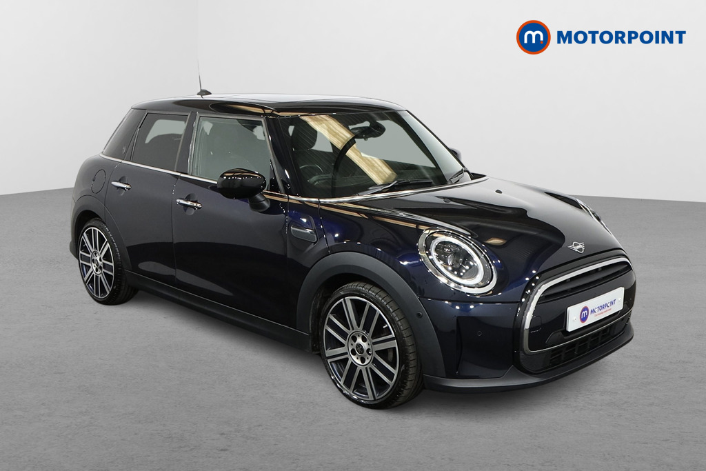 Mini Hatchback Cooper Exclusive Automatic Petrol Hatchback - Stock Number (1561500) - Drivers side front corner
