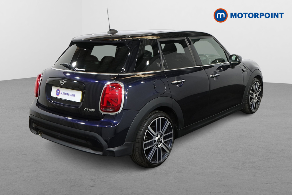Mini Hatchback Cooper Exclusive Automatic Petrol Hatchback - Stock Number (1561500) - Drivers side rear corner