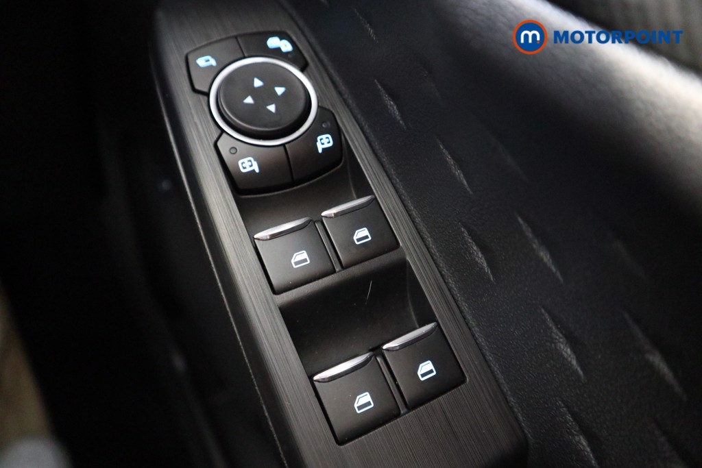 Ford Kuga St-Line Edition Manual Petrol SUV - Stock Number (1562514) - 6th supplementary image