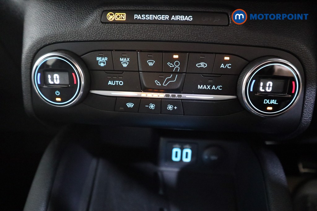 Ford Kuga St-Line Edition Manual Petrol SUV - Stock Number (1562514) - 8th supplementary image