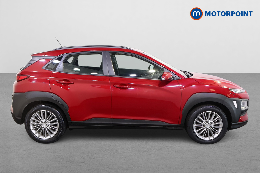 Hyundai Kona SE Manual Petrol SUV - Stock Number (1564335) - Drivers side