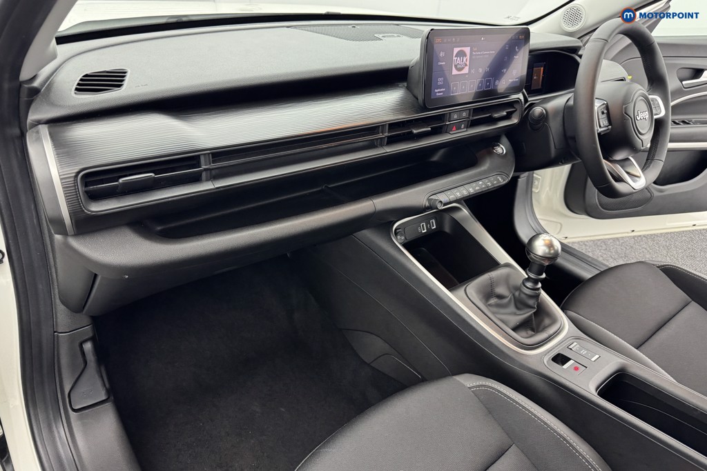Jeep Avenger Altitude Manual Petrol SUV - Stock Number (1565132) - 8th supplementary image